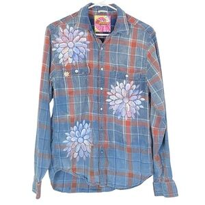 Boho Flannel Shirt Womens Size Small Farmhouse Hand Painted Daisy Plaid Chambray